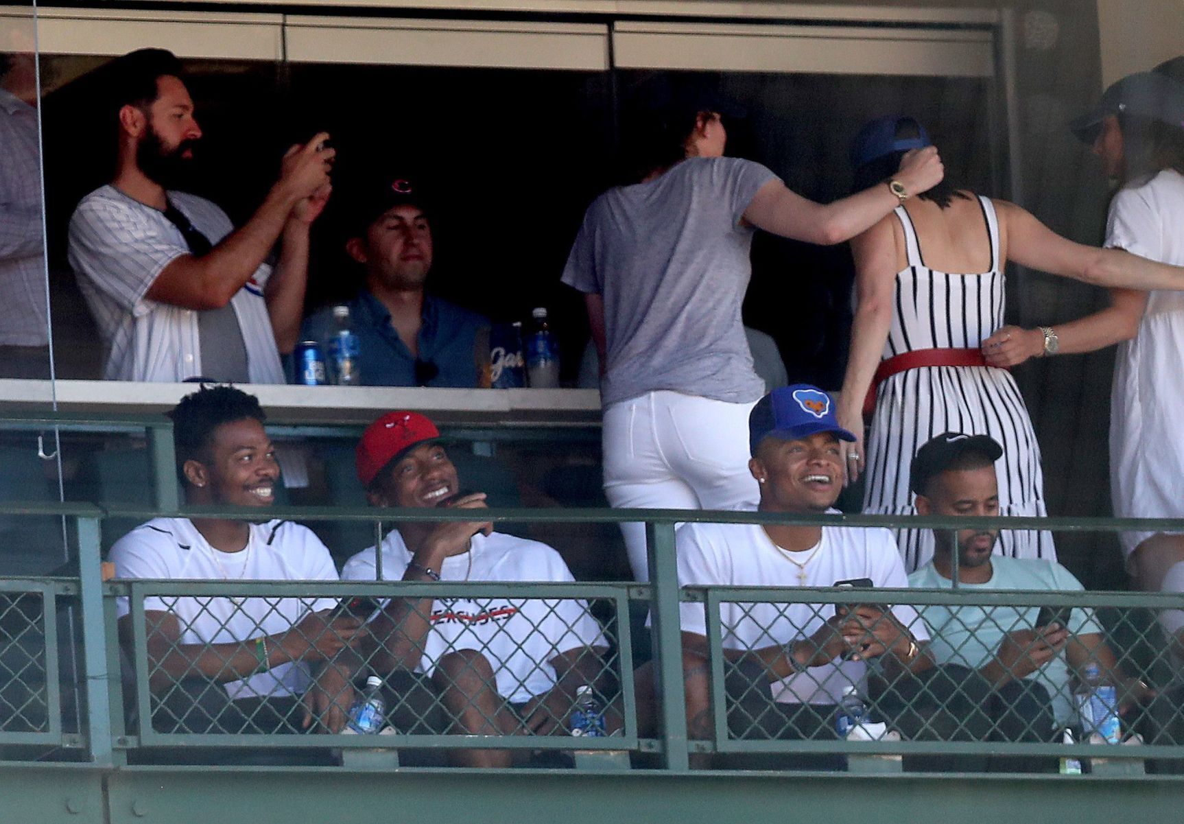 20210611-AMX-SPORTS-COLUMN-WITH-WRIGLEY-FIELD-AT-10-TB.jpg
